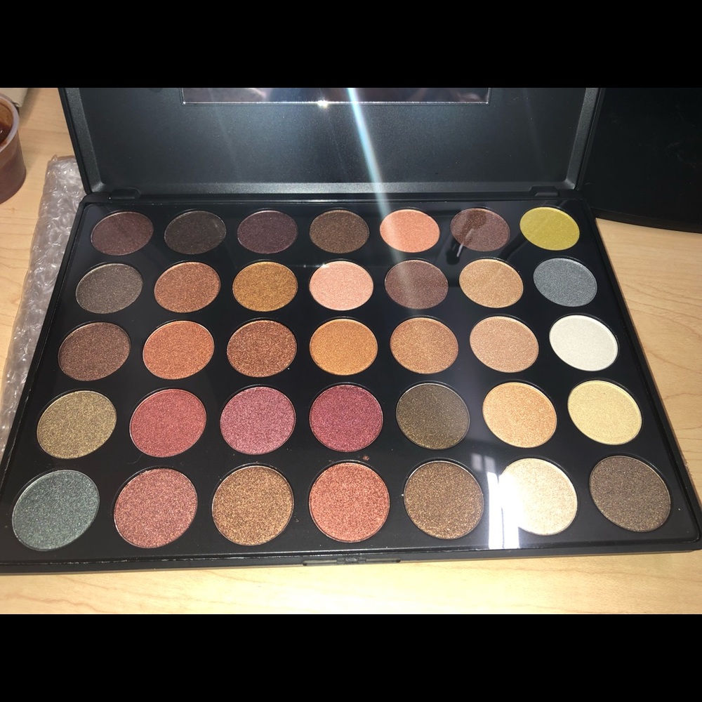 Eyeshadow pallet beautiful